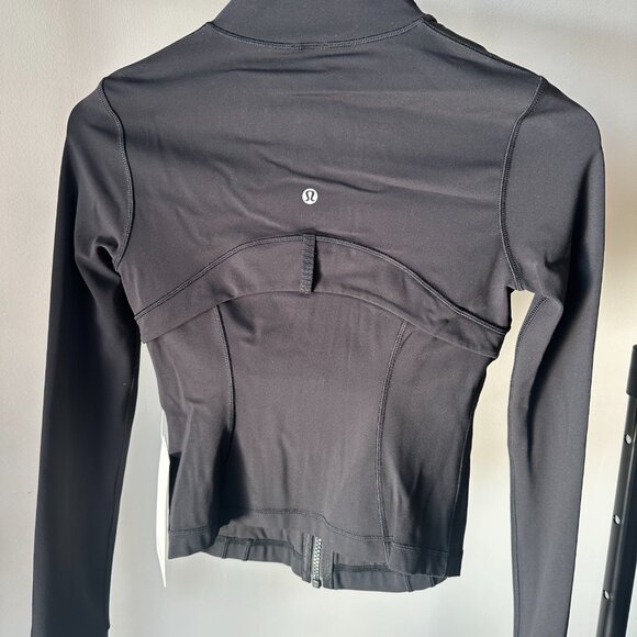 NWT Lululemon Define Cropped Jacket Nulu in Black - Picture 3 of 6